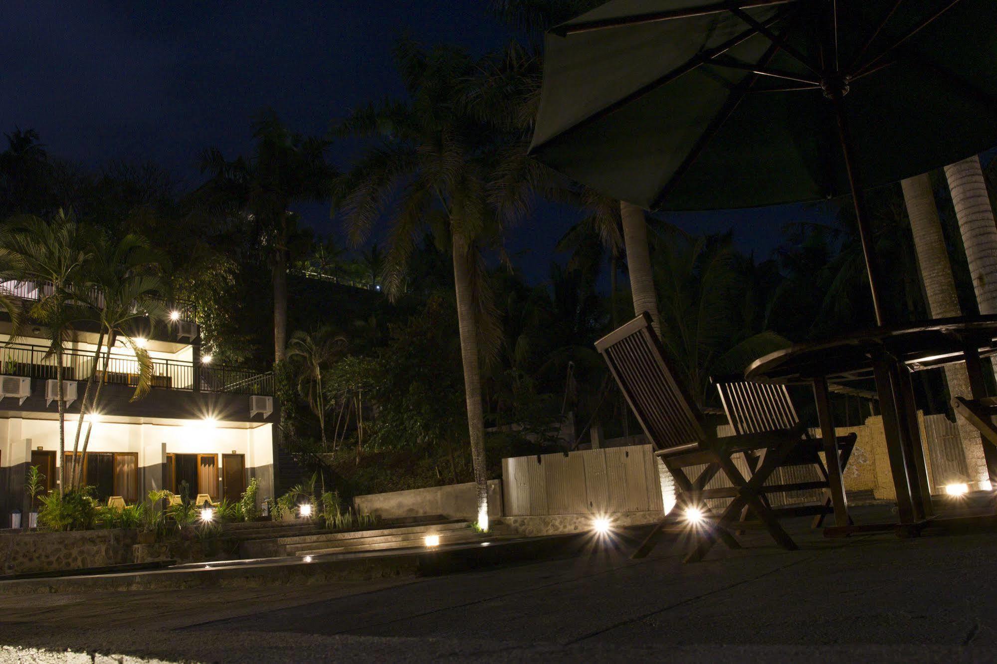Hotel Bumi Aditya Senggigi Exterior foto